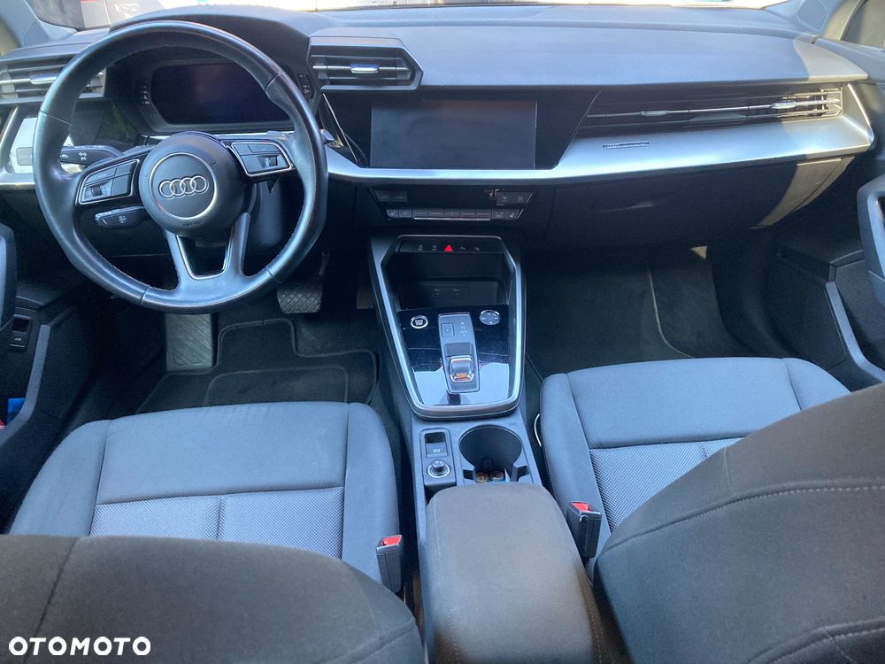 Audi A3 Limousine 35 TFSI Sport S tronic - 25