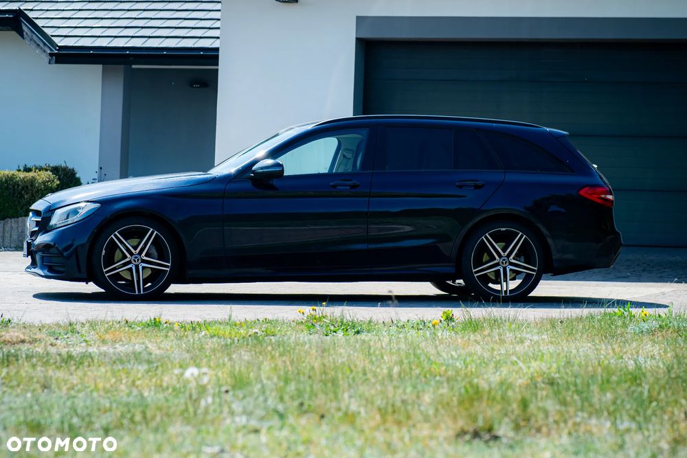 Mercedes-Benz Klasa C 300 d 9G-TRONIC AMG Line - 6