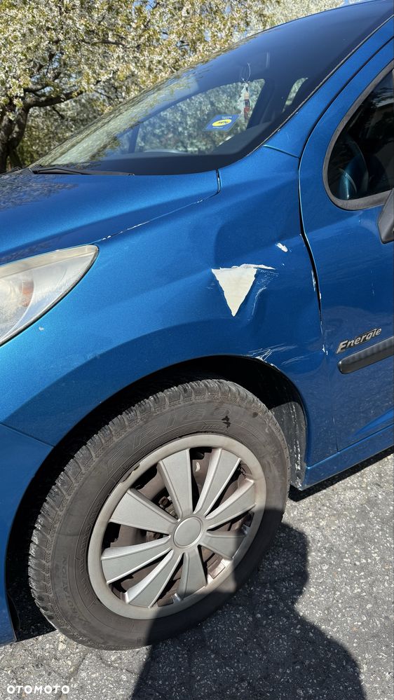 Peugeot 207 - 3