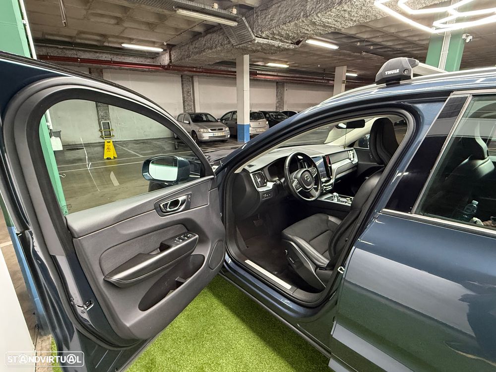 Volvo XC 60 2.0 T8 PHEV Momentum AWD - 6