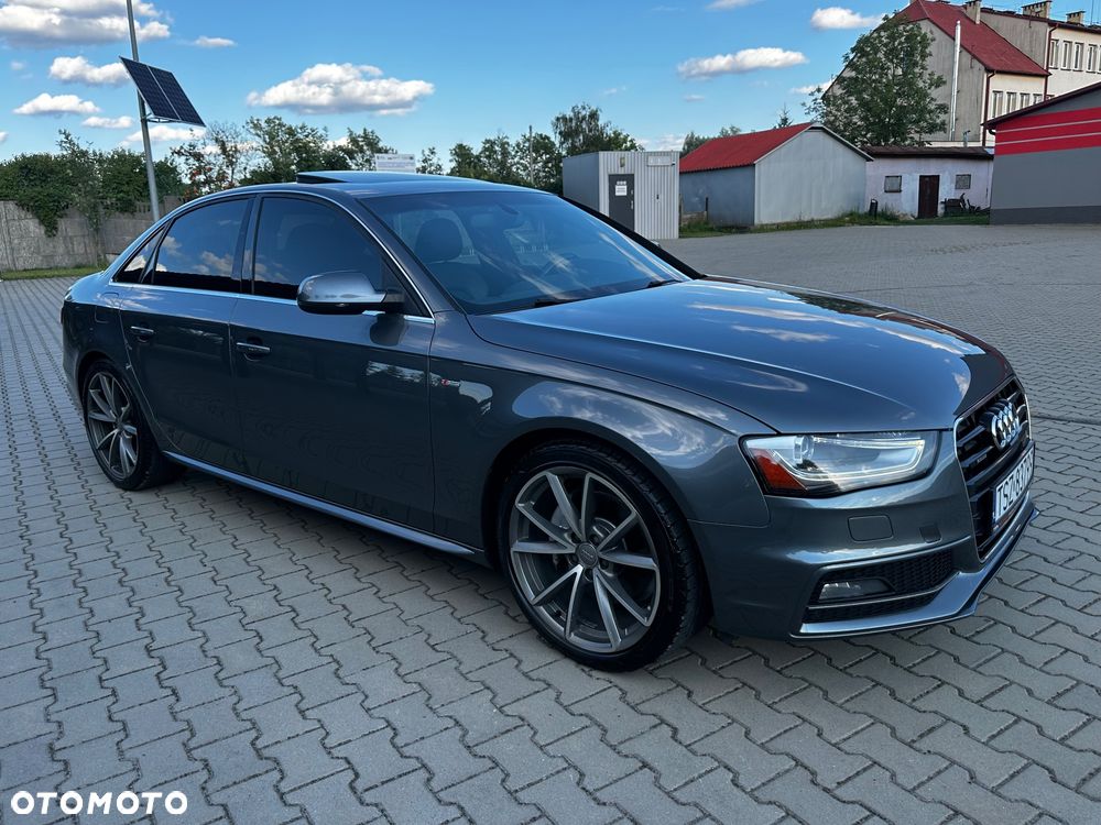 Audi A4 Limousine - 12