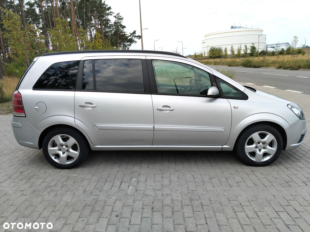Opel Zafira 1.6 Enjoy - 4