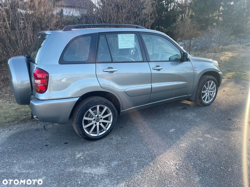 Toyota RAV4 2.0 D-4D Sol - 4