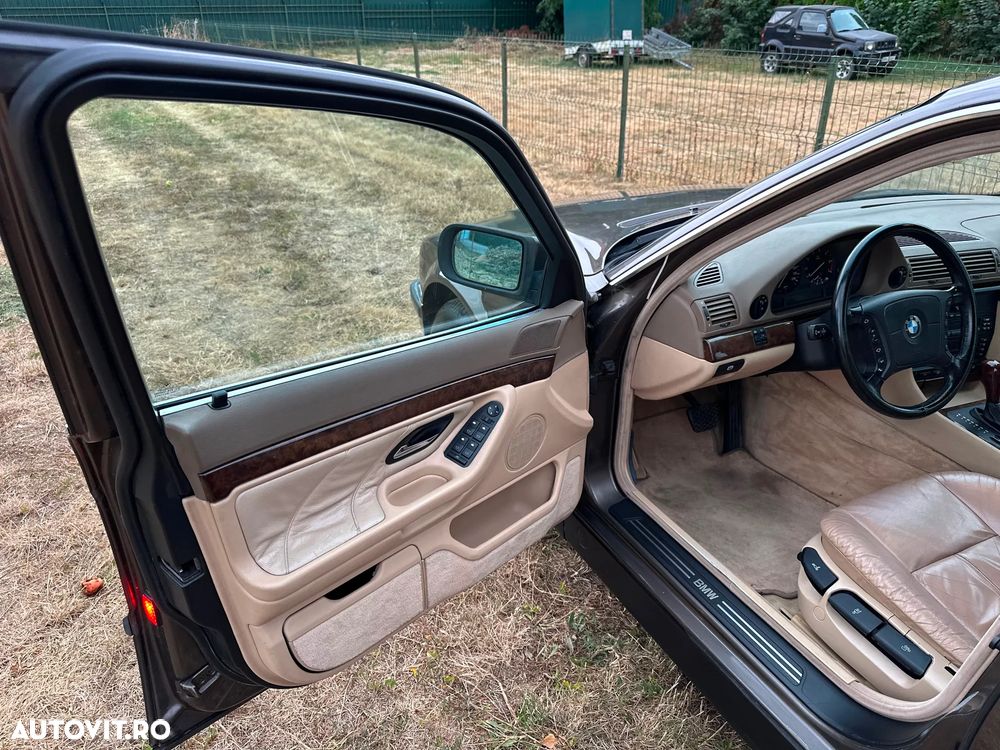 BMW Seria 7 - 8