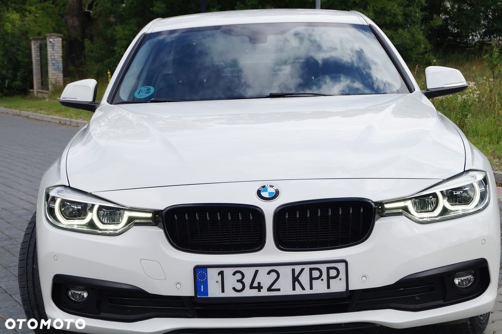 BMW Seria 3 318d Edition M Sport Shadow - 5