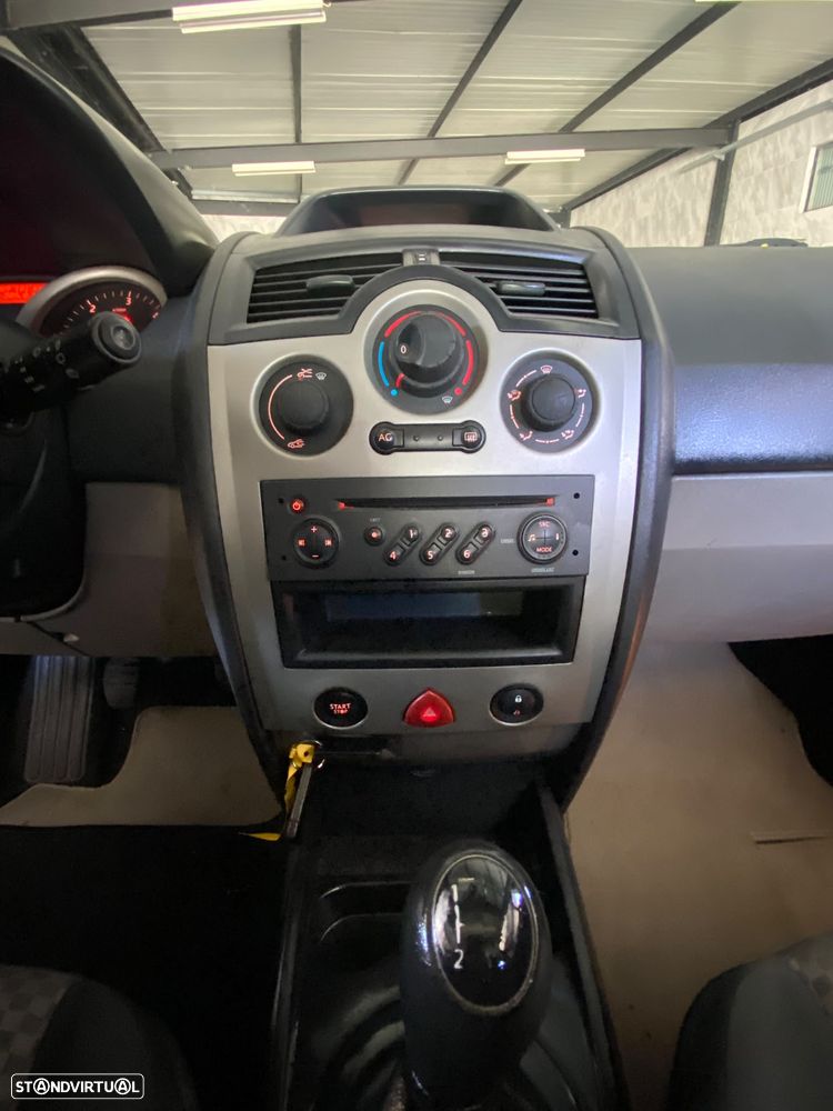 Renault Mégane Break 1.5 dCi Dynamique - 11