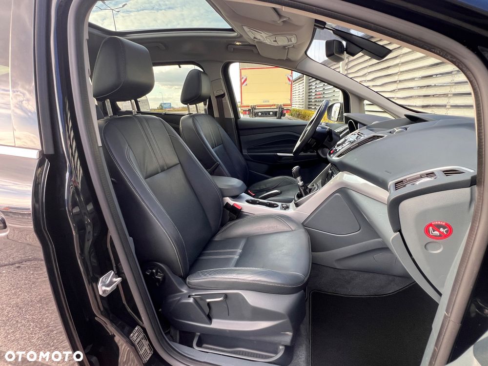 Ford Grand C-MAX - 24