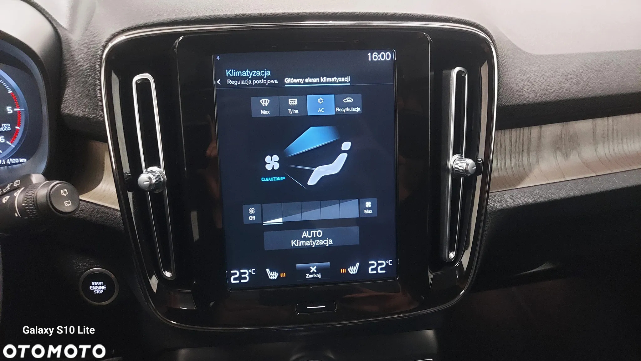 Volvo XC 40 D3 SCR Inscription - 26
