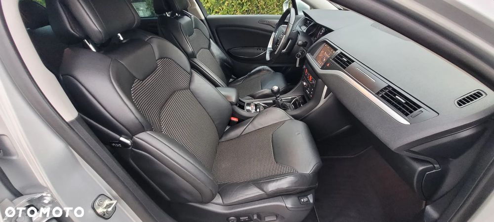 Citroën C5 Tourer HDi 165 FAP Exclusive - 16