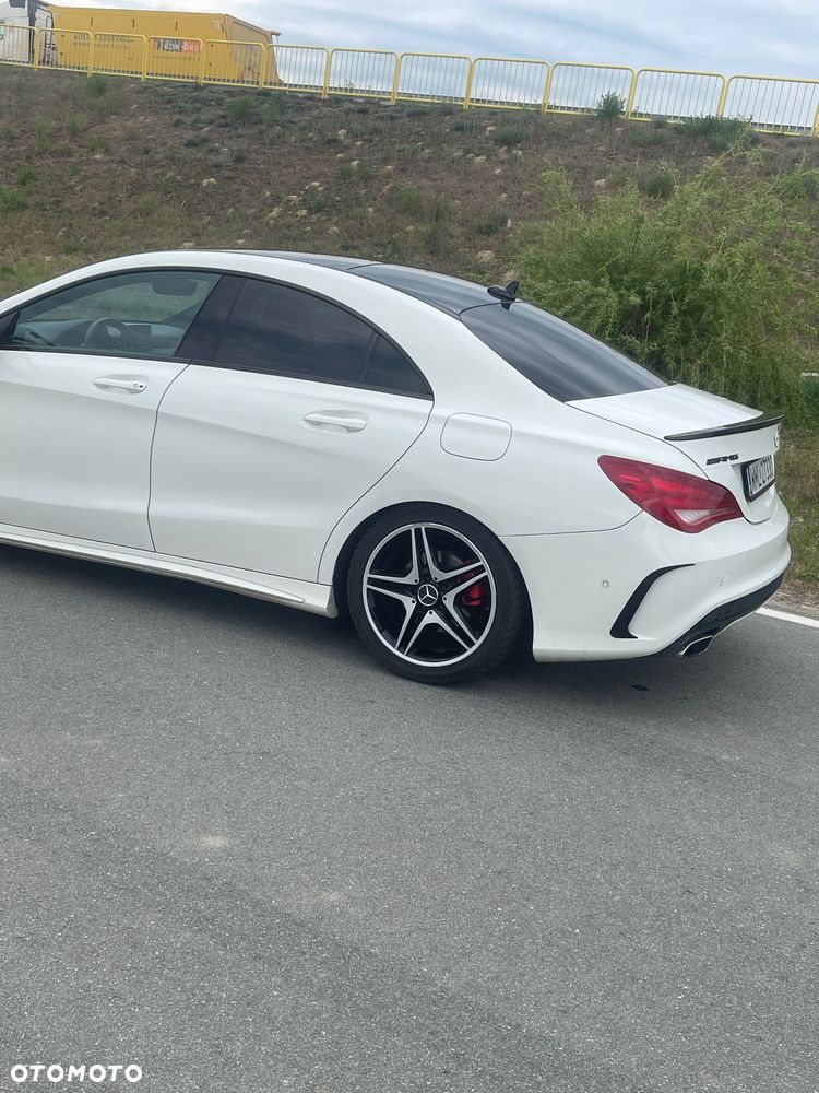 Mercedes-Benz CLA 250 7G-DCT - 21