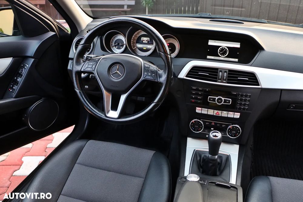 Mercedes-Benz C 200 CDI DPF BlueEFFICIENCY Avantgarde - 4