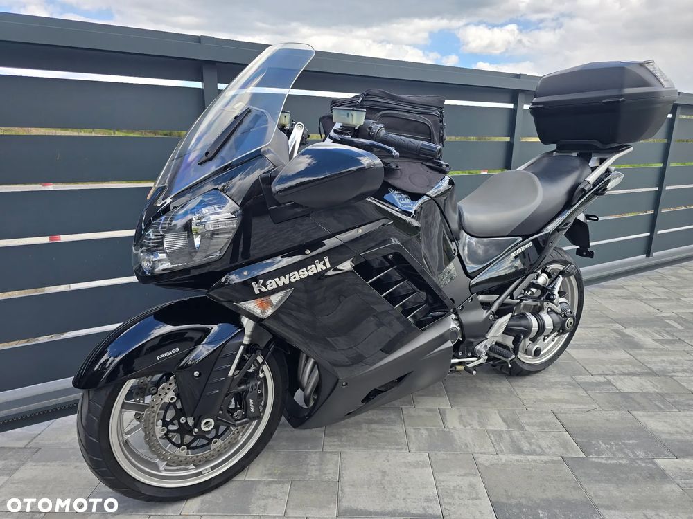 Kawasaki GTR - 2