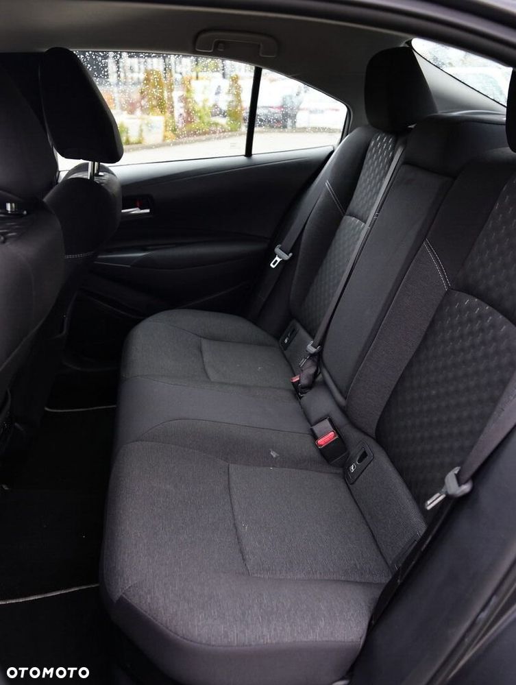 Toyota Corolla 1.8 Hybrid Comfort - 17