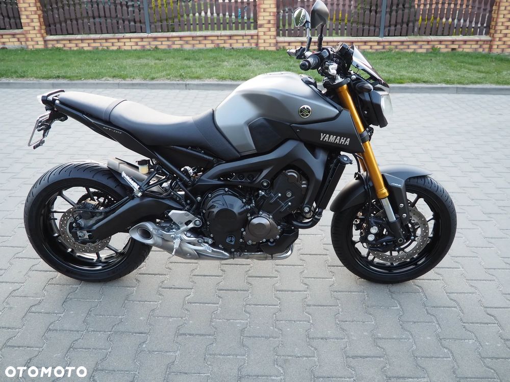 Yamaha MT - 11