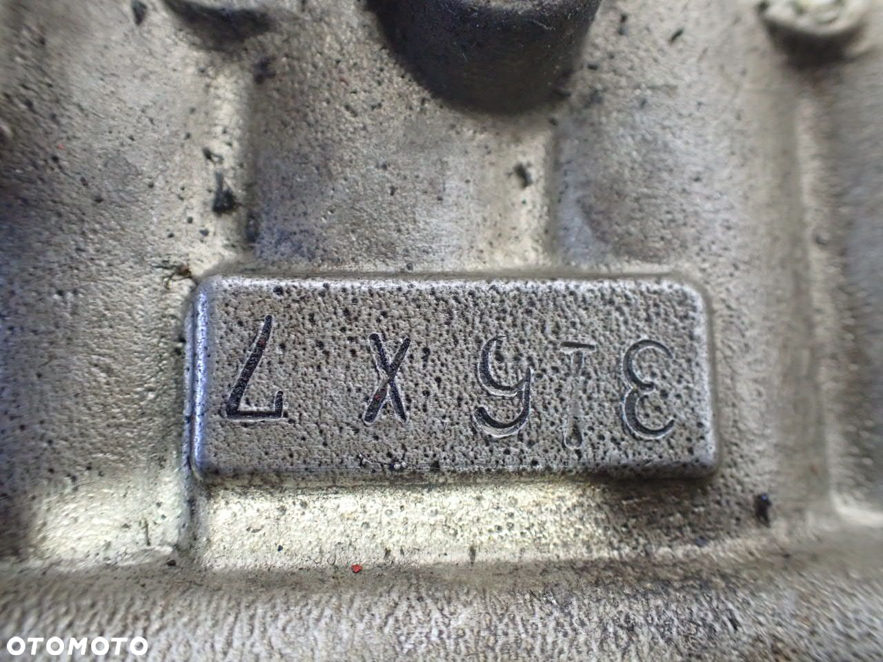 POMPA WTRYSKOWA POMPA OLEJU FS LUBLIN LUBLIN II 0554 4M3176 - 9