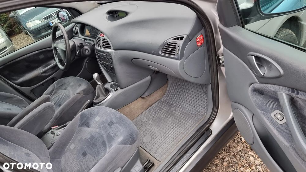 Citroën C5 2.0 HDi Prestige - 10