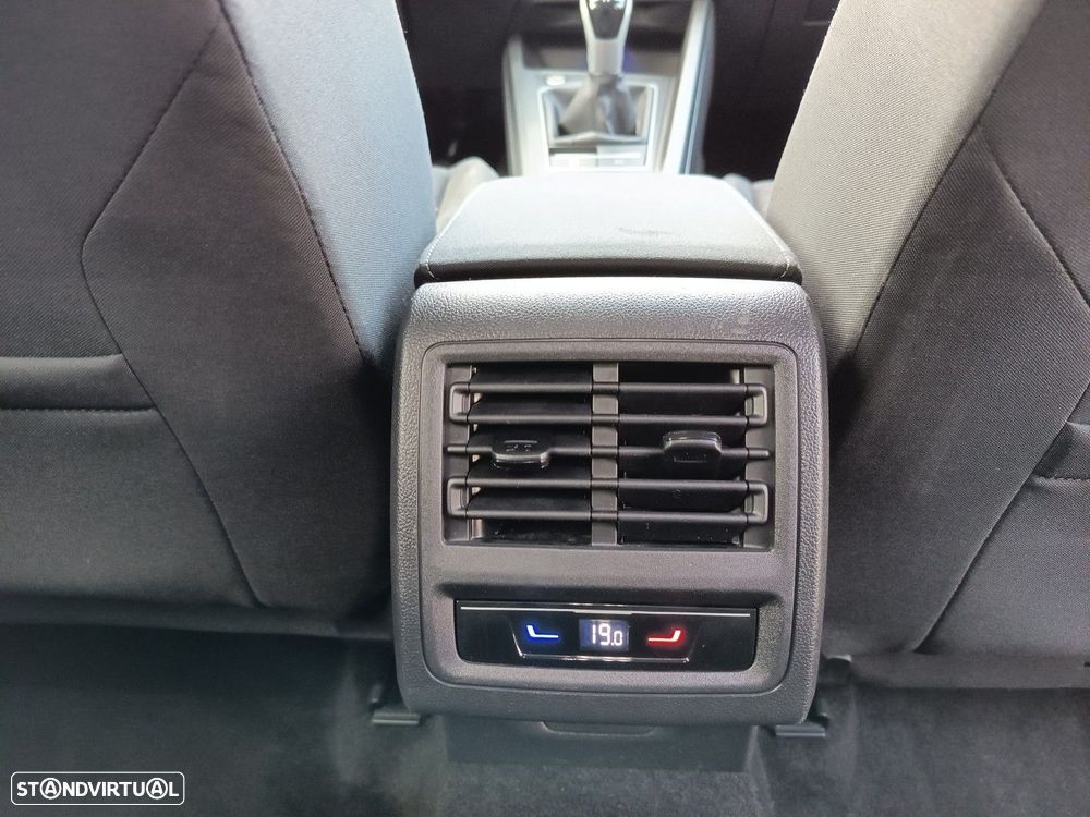 VW Golf 1.0 TSI Life - 16