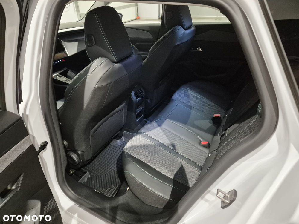 Peugeot 308 PureTech 130 EAT8 Allure - 9