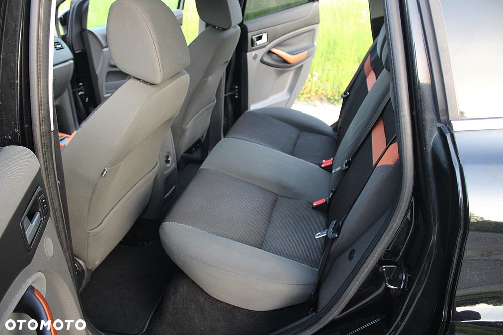 Ford Kuga 2.0 TDCi 4x4 Titanium - 20