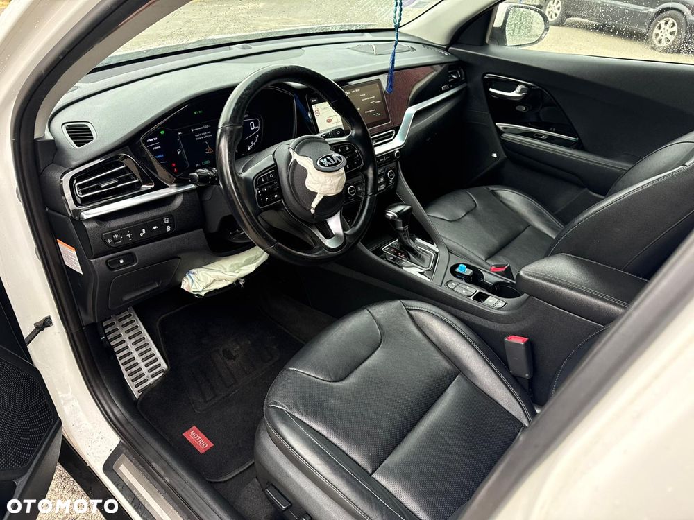 Kia Niro 1.6 GDI 2WD Edition 7 - 18