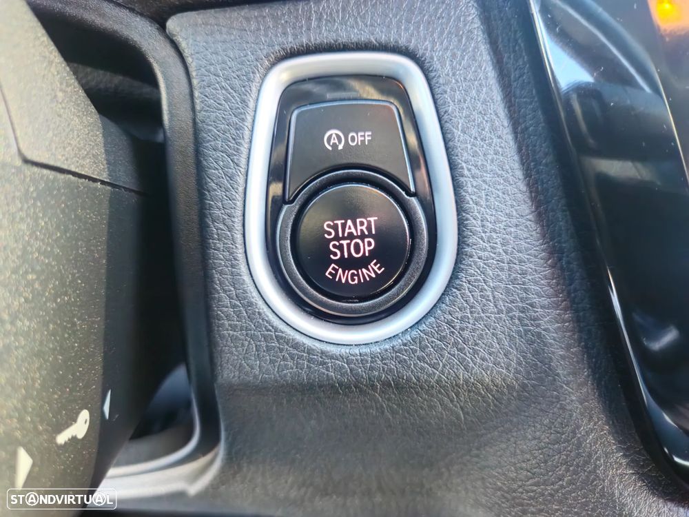 BMW 318 d Touring Advantage Auto - 35