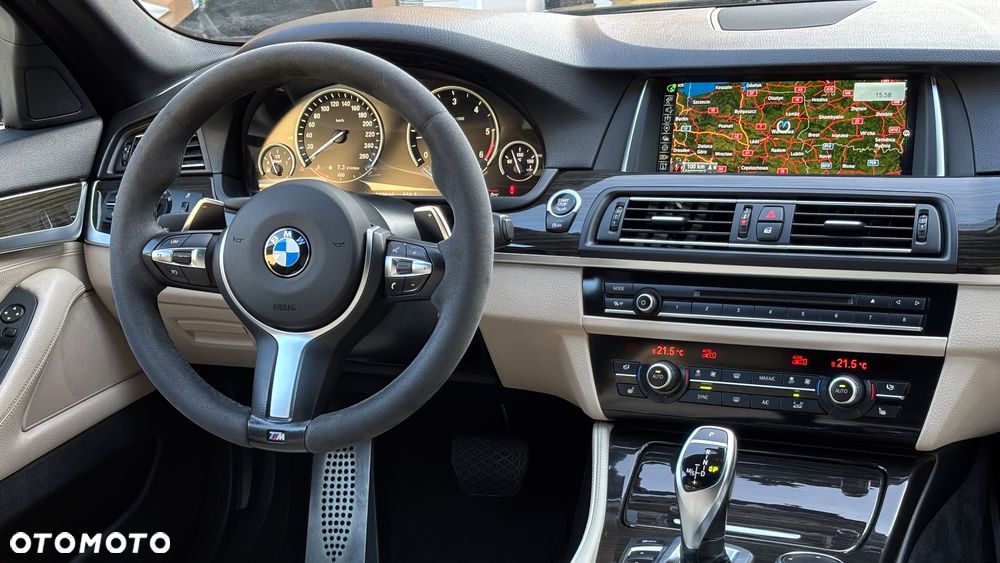 BMW Seria 5 525d xDrive - 22