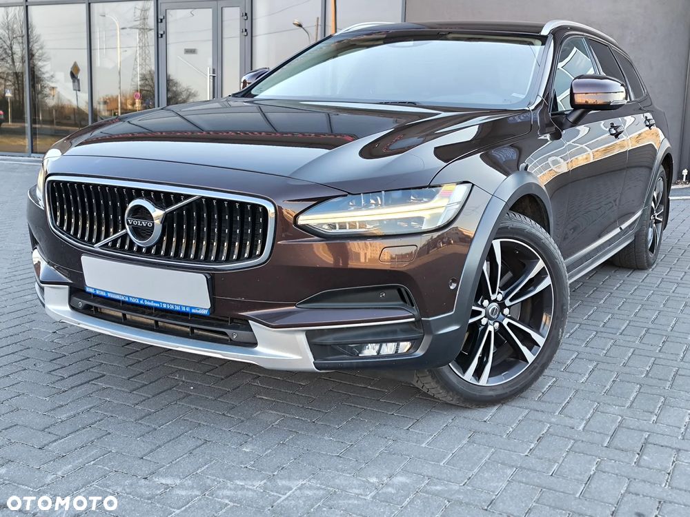 Volvo V90 Cross Country