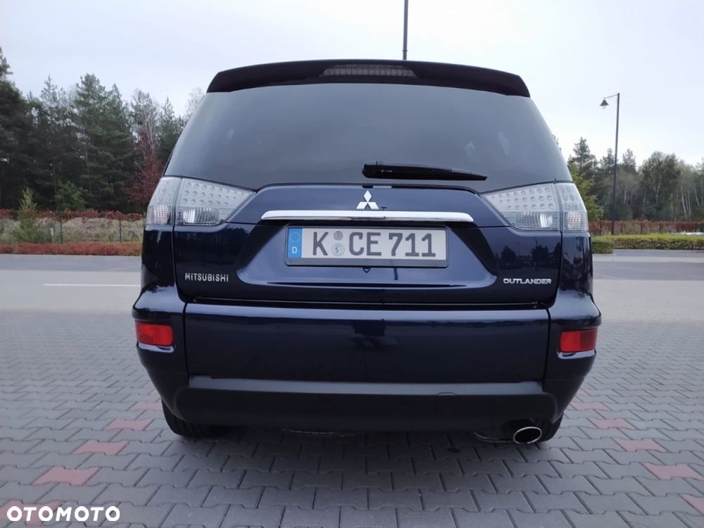 Mitsubishi Outlander 2.0 2WD Invite - 12