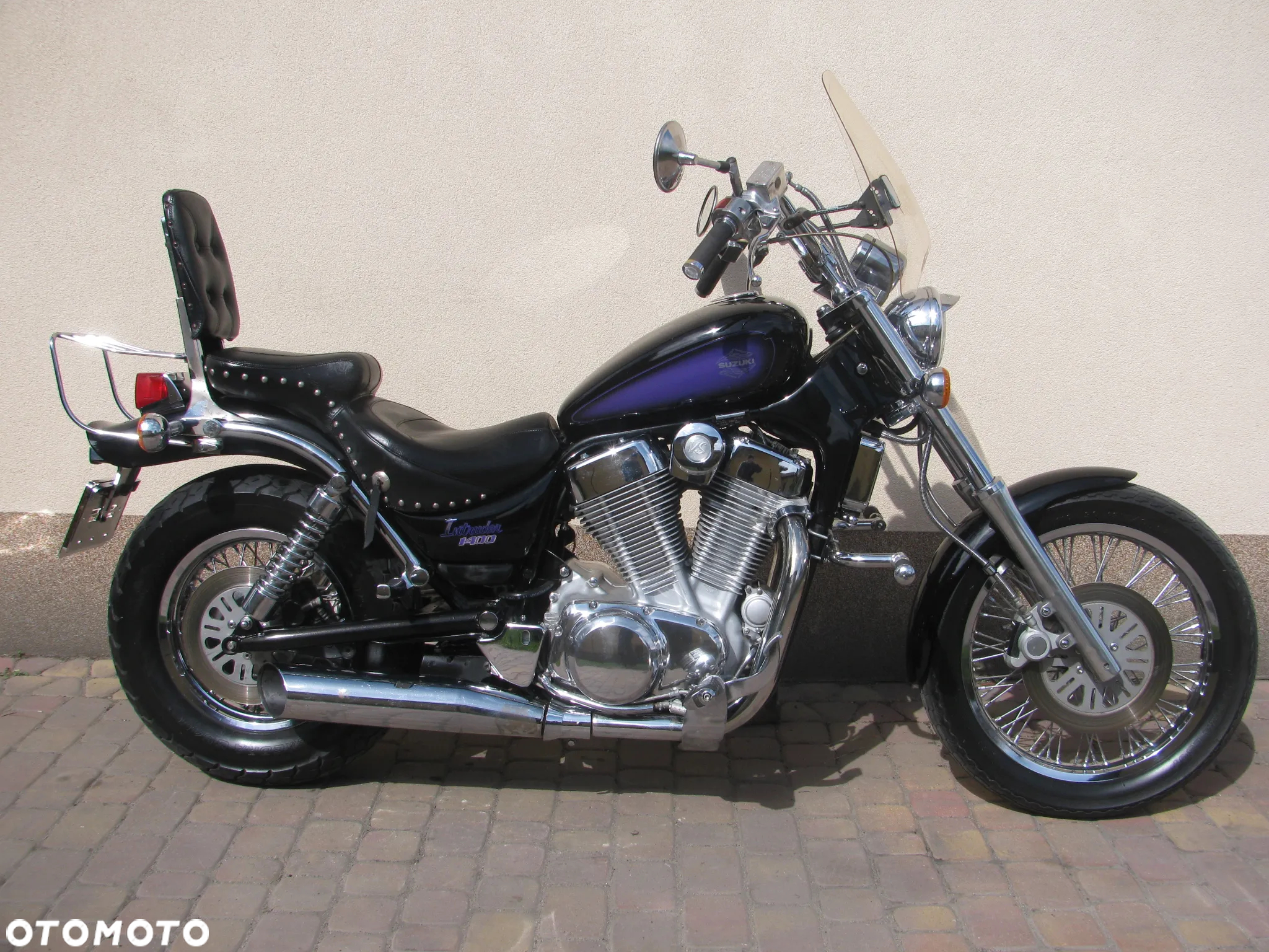 Suzuki Intruder - 2