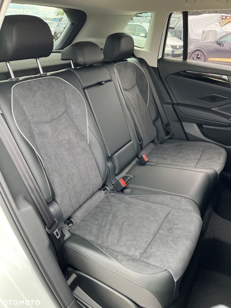 Volkswagen Tiguan 2.0 TDI Elegance DSG - 11