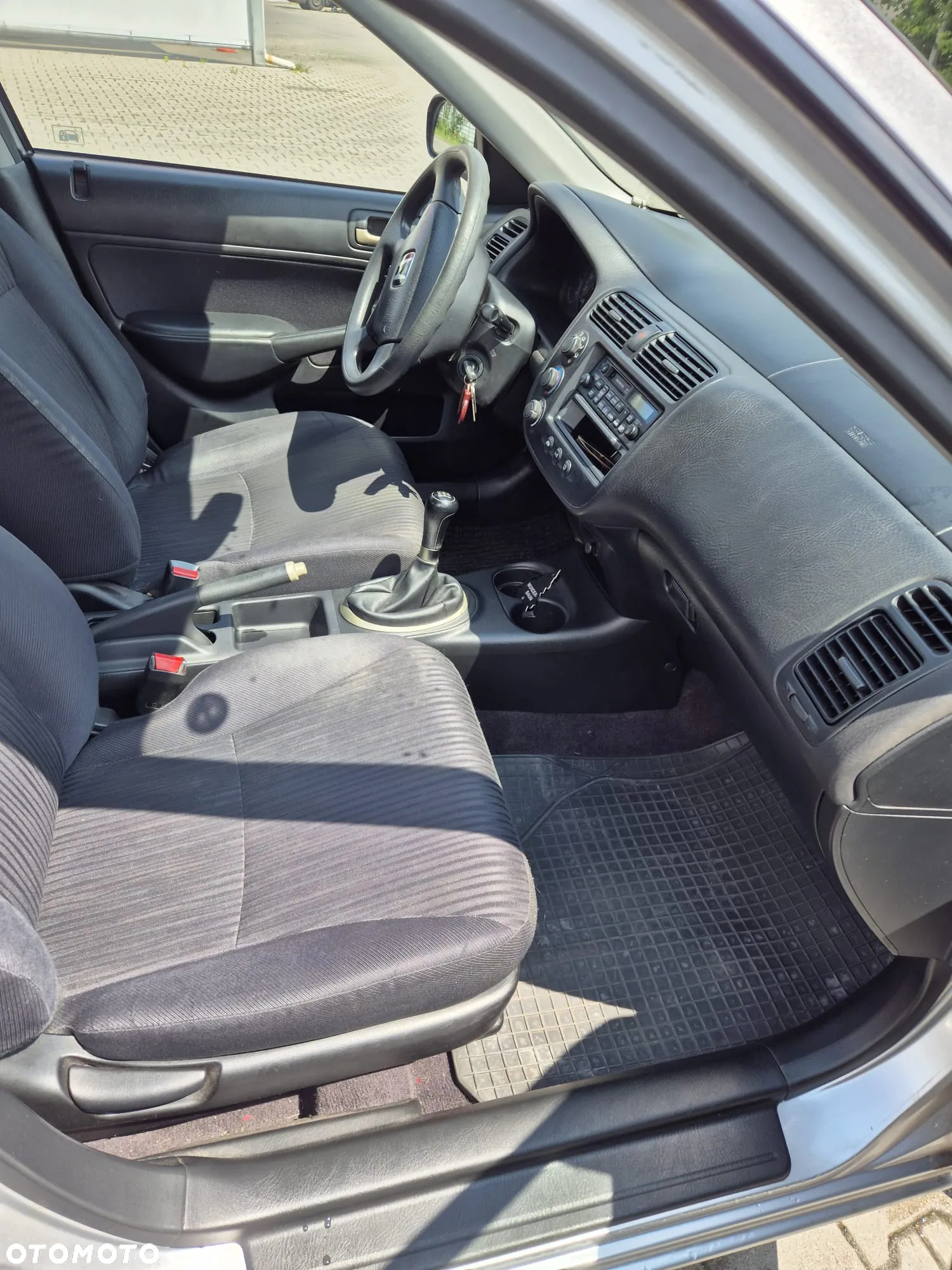 Honda Civic 1.4i S - 14