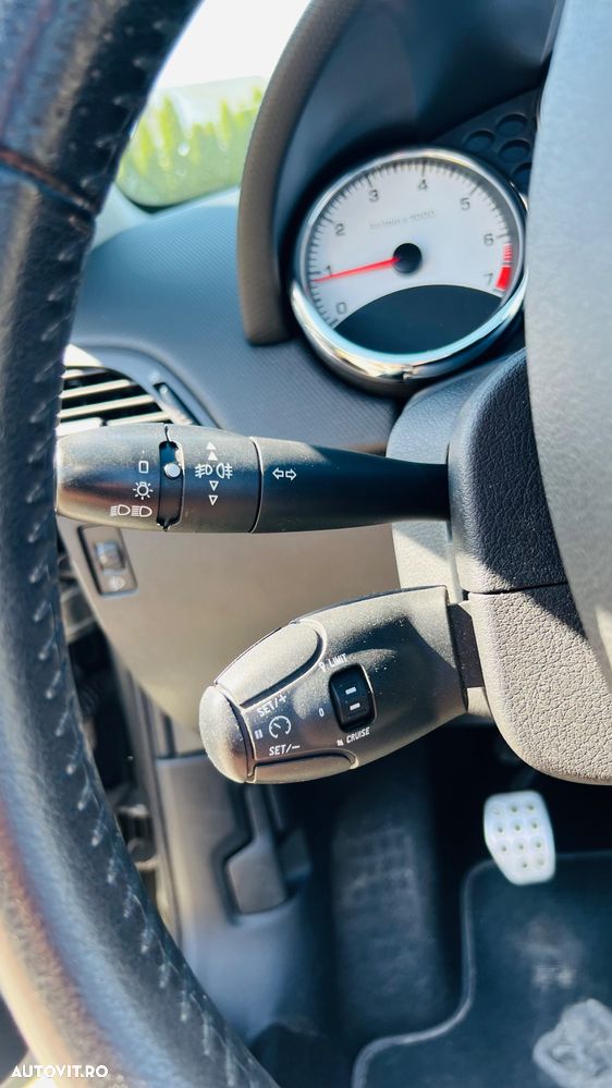 Peugeot 207 1.6 HTP Eclipse - 22
