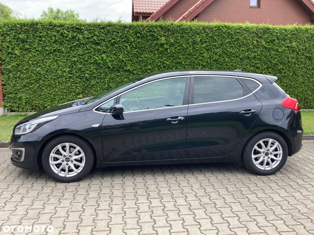 Kia Ceed 1.6 GDI ISG Platinum Edition - 4
