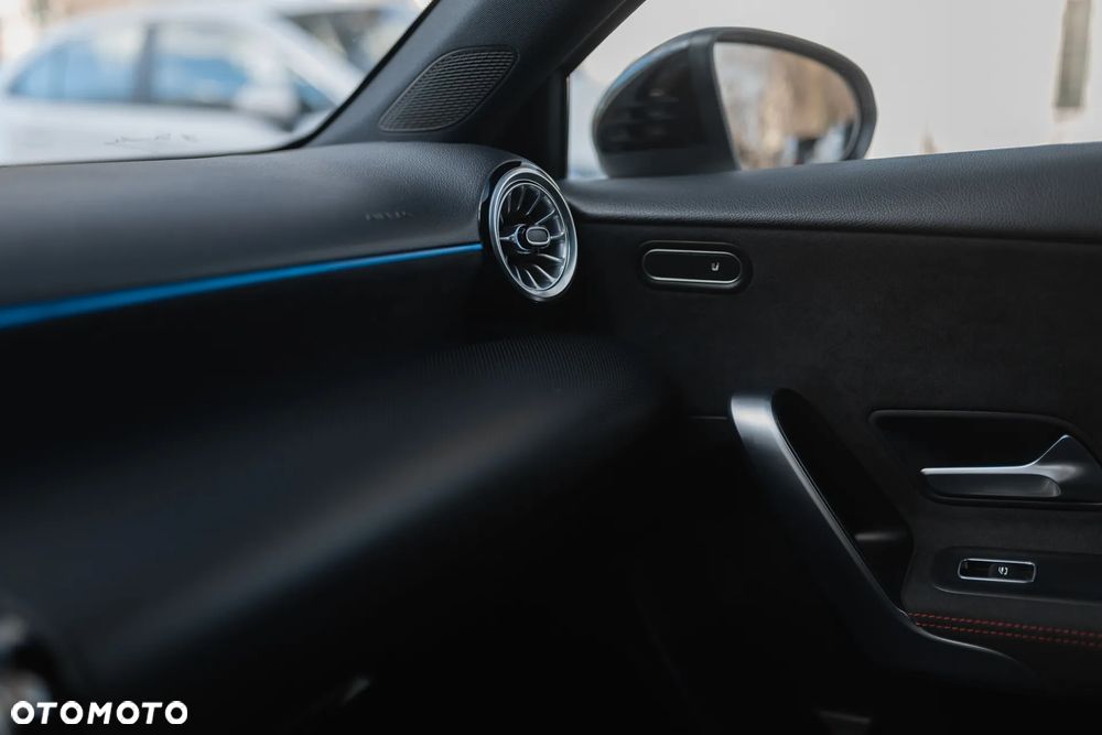 Mercedes-Benz Klasa A 250 E AMG Line 8G-DCT - 14