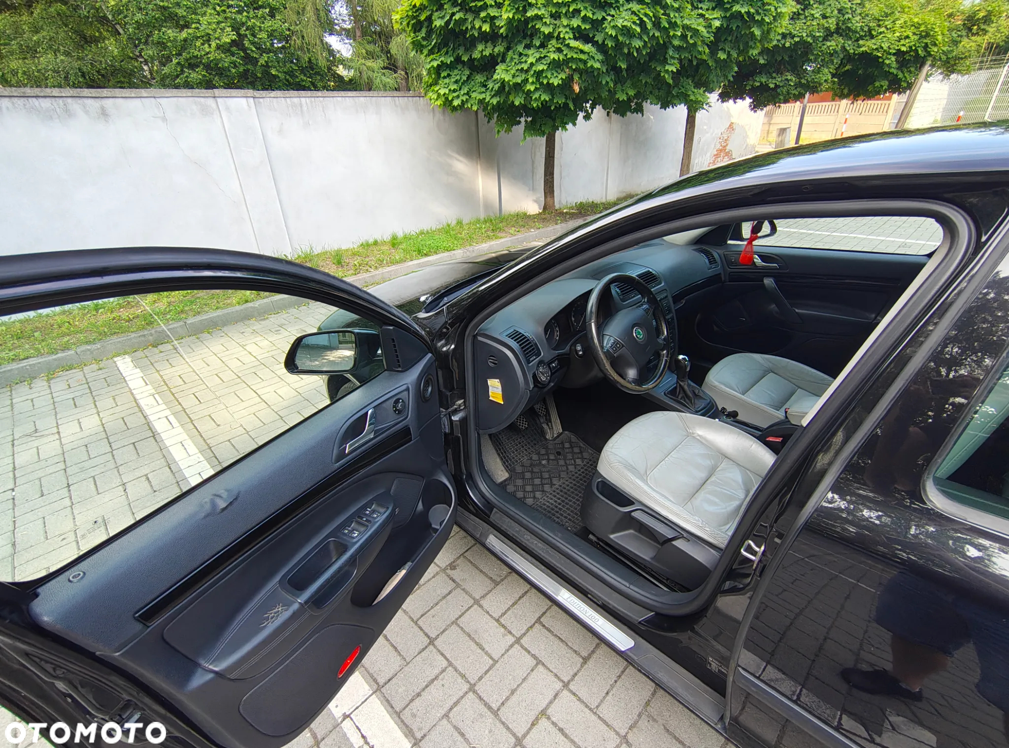 Skoda Octavia 2.0 FSI Edition 100 - 14