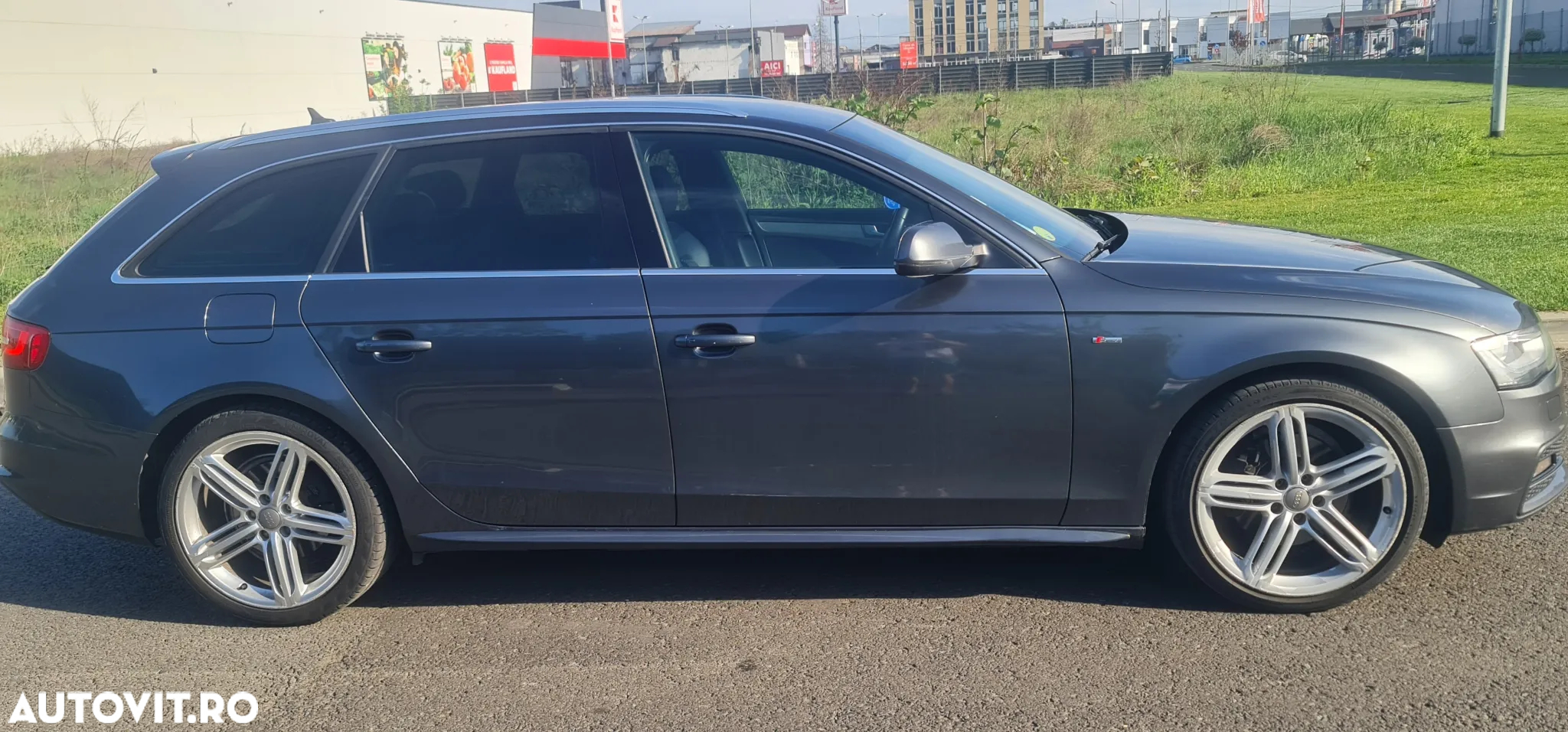 Audi A4 Avant 2.0 TDI DPF clean diesel multitronic S line Sportpaket - 8