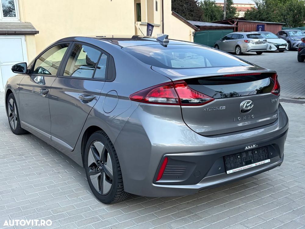 Hyundai IONIQ - 4