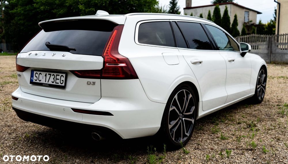 Volvo V60 D3 Momentum Core - 3