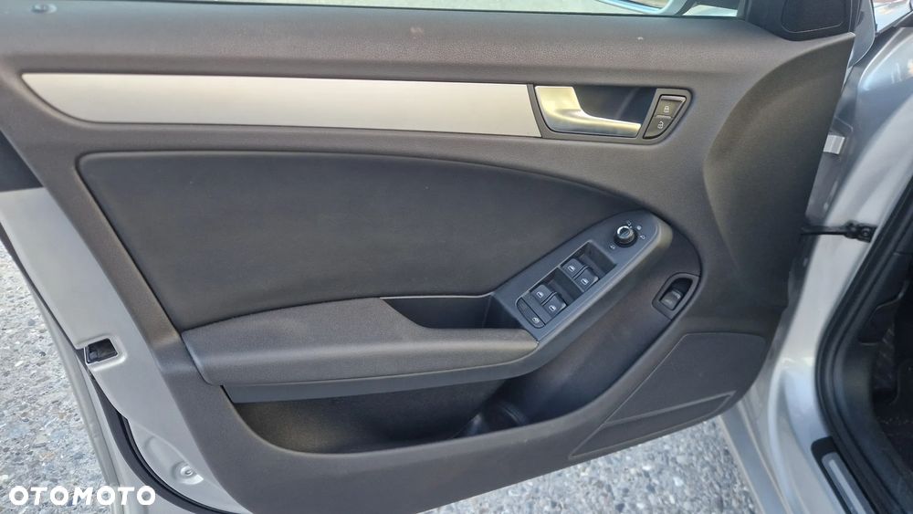 Audi A4 Limousine 2.0 TFSI quattro S tronic Ambiente - 20