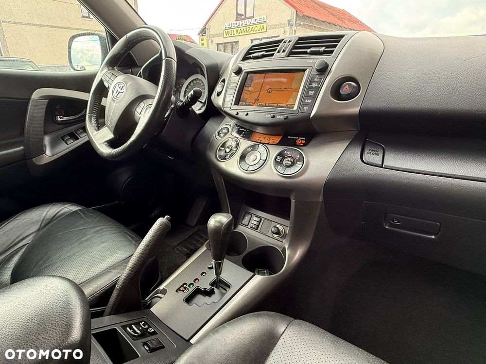 Toyota RAV4 2.2 D-4D 4x4 Automatik Executive - 25