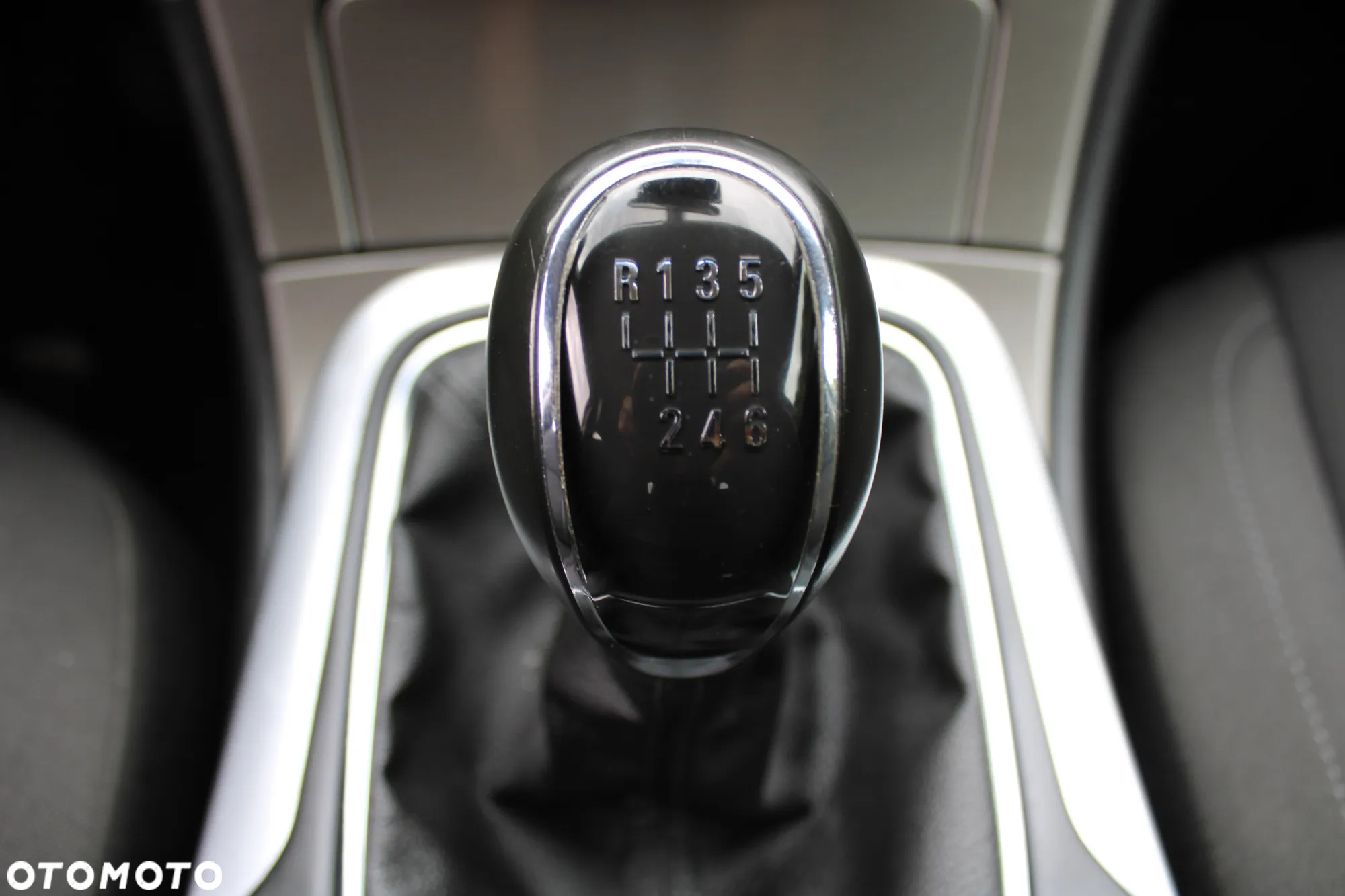 Opel Insignia - 24