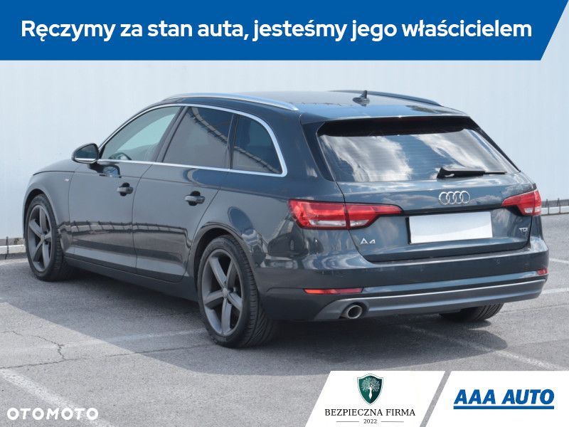 Audi A4 Avant - 6