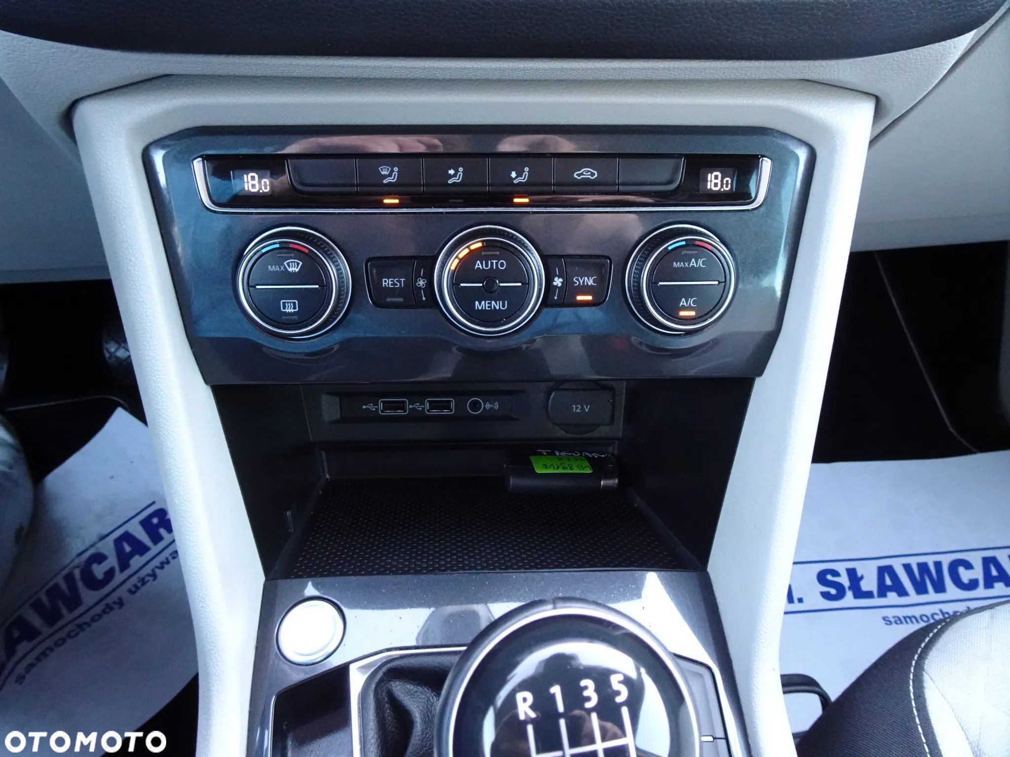 Volkswagen Tiguan 1.5 TSI EVO Comfortline - 33