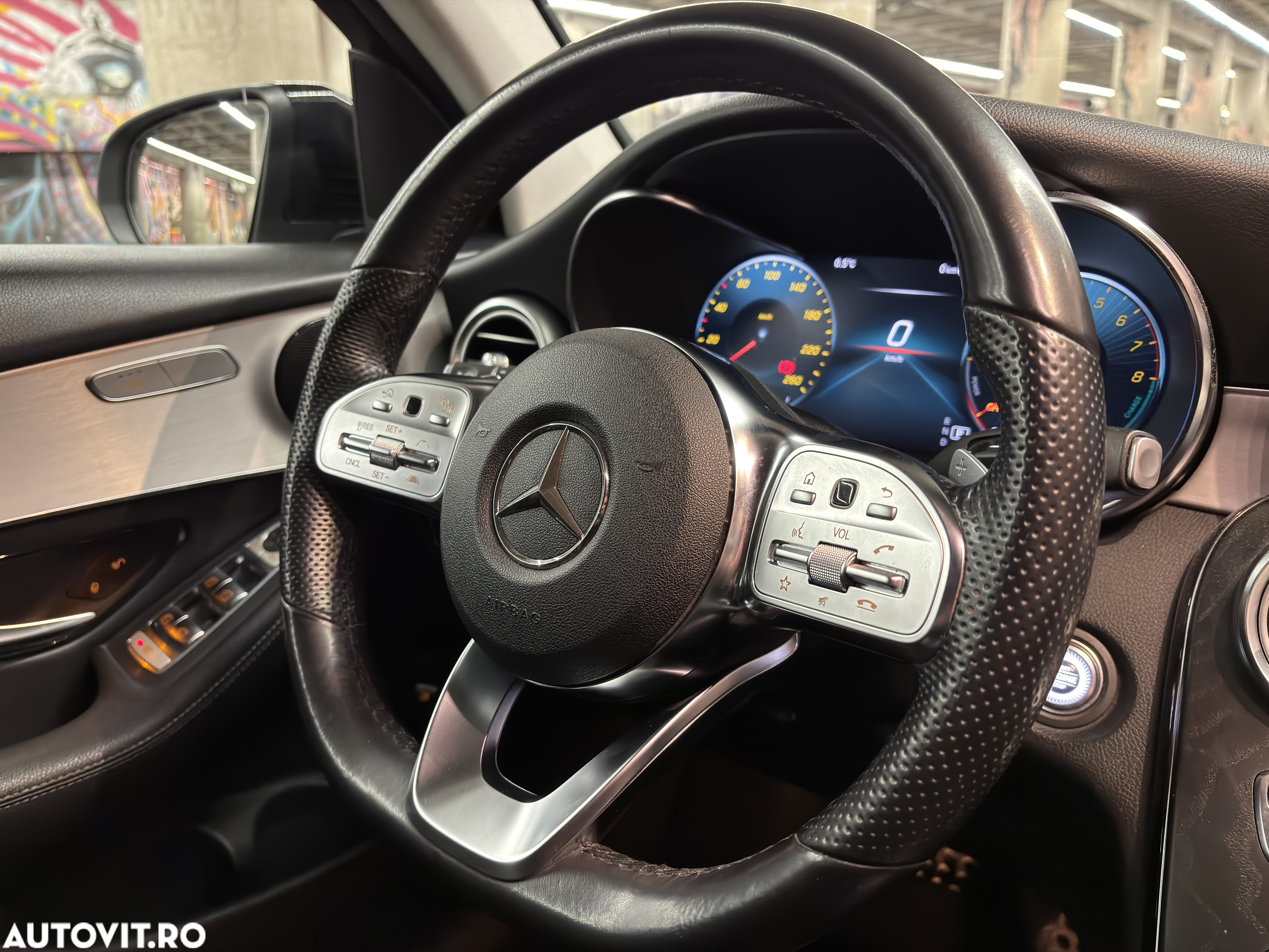 Mercedes-Benz GLC 300 e 4Matic 9G-TRONIC AMG Line Plus - 19