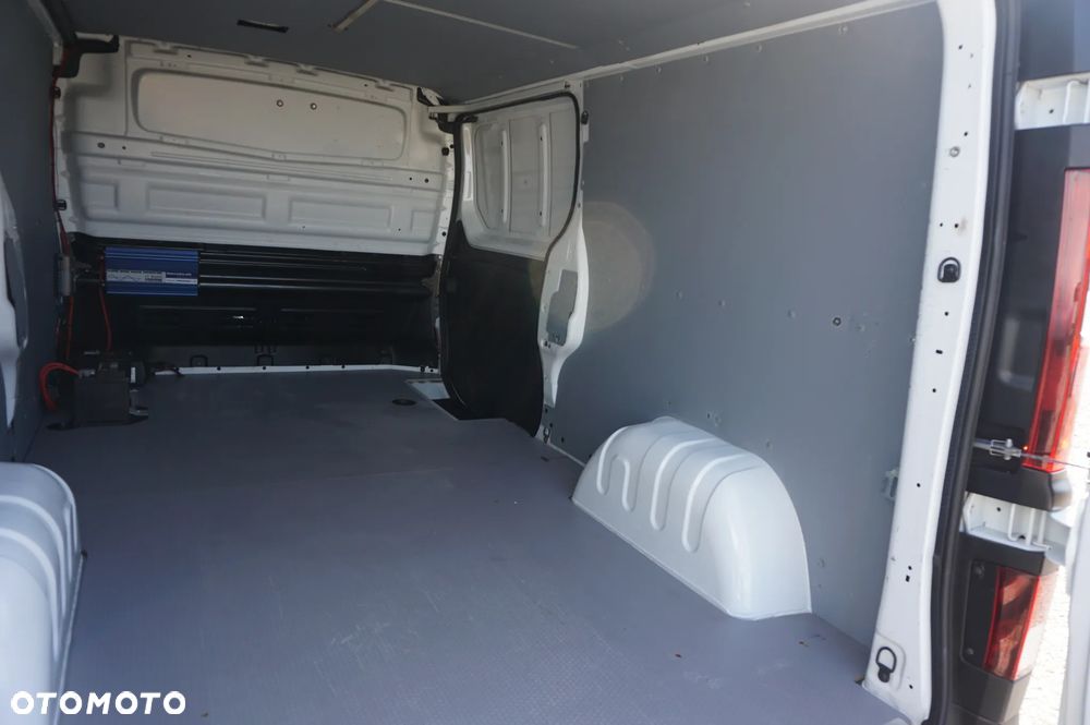 Renault TRAFIC - 37