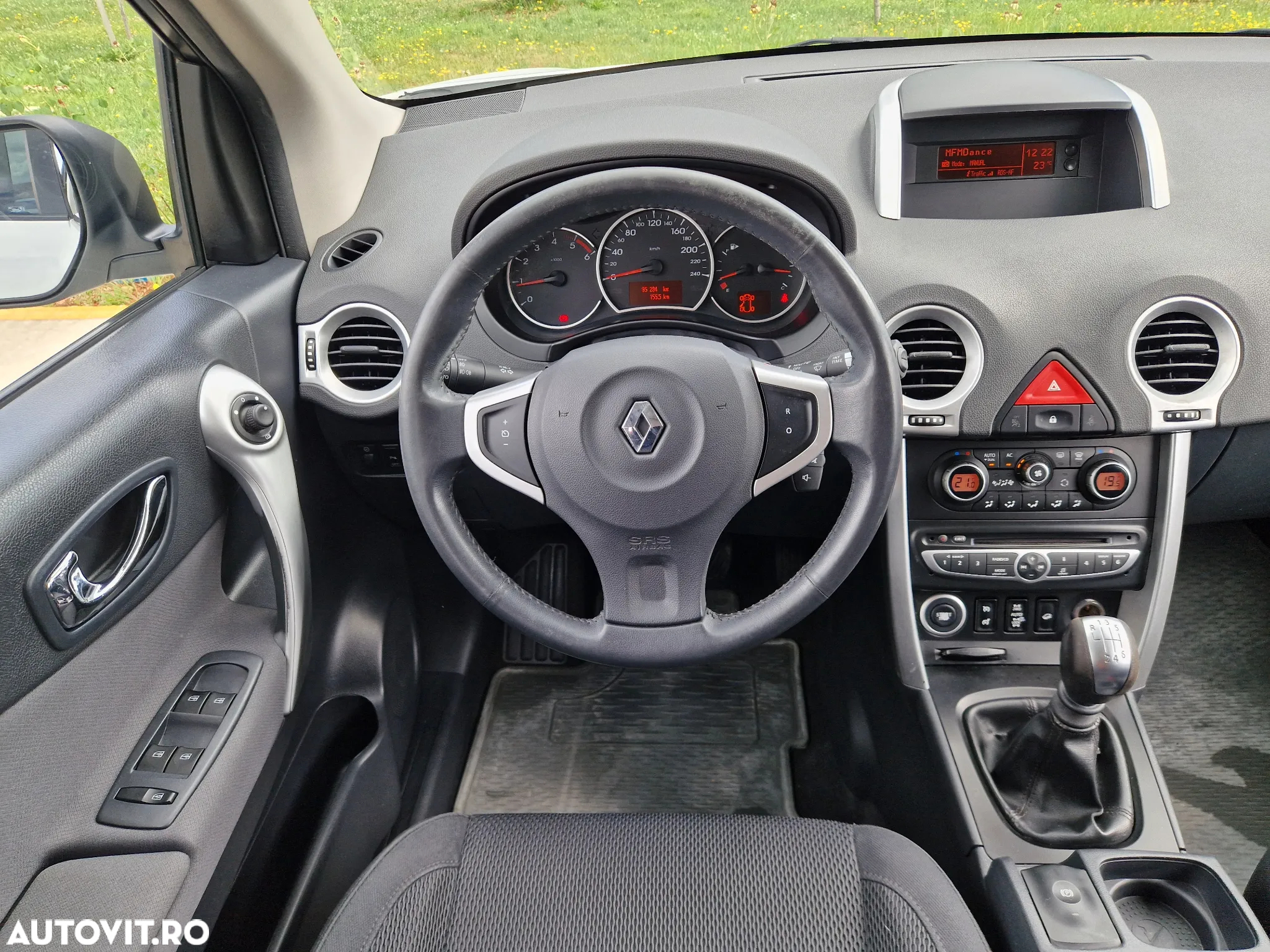 Renault Koleos 2.0 dCI 4X4 Privilege - 8