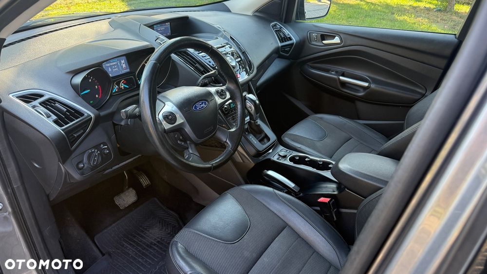 Ford Kuga 2.0 TDCi 4x4 Titanium - 6