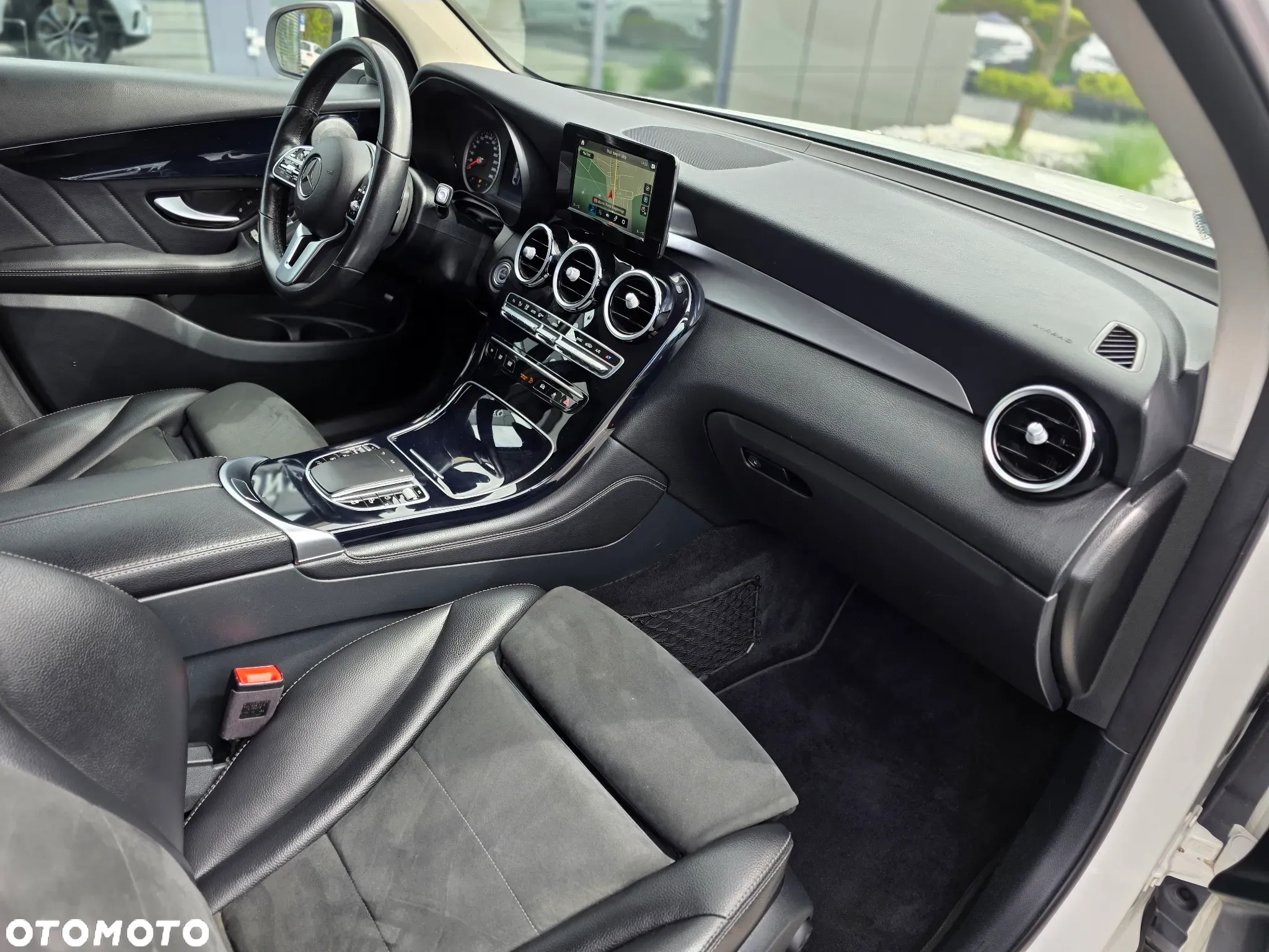 Mercedes-Benz GLC 200 4-Matic - 23