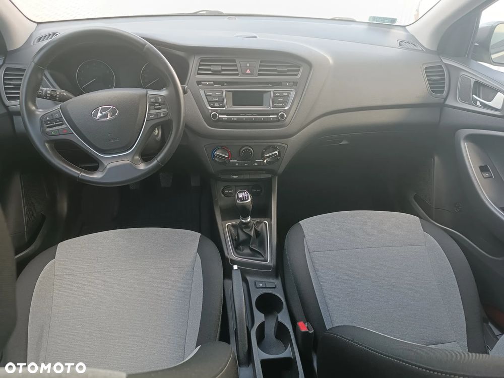 Hyundai i20 1.4 Comfort - 9