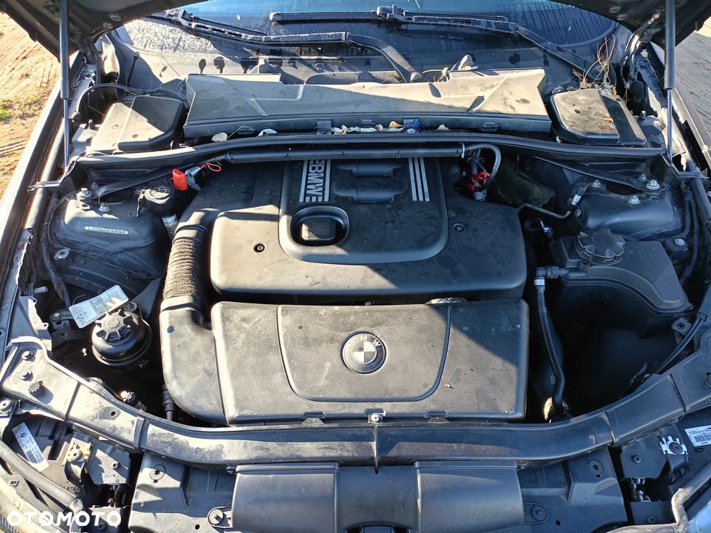 BMW Seria 3 318d - 10